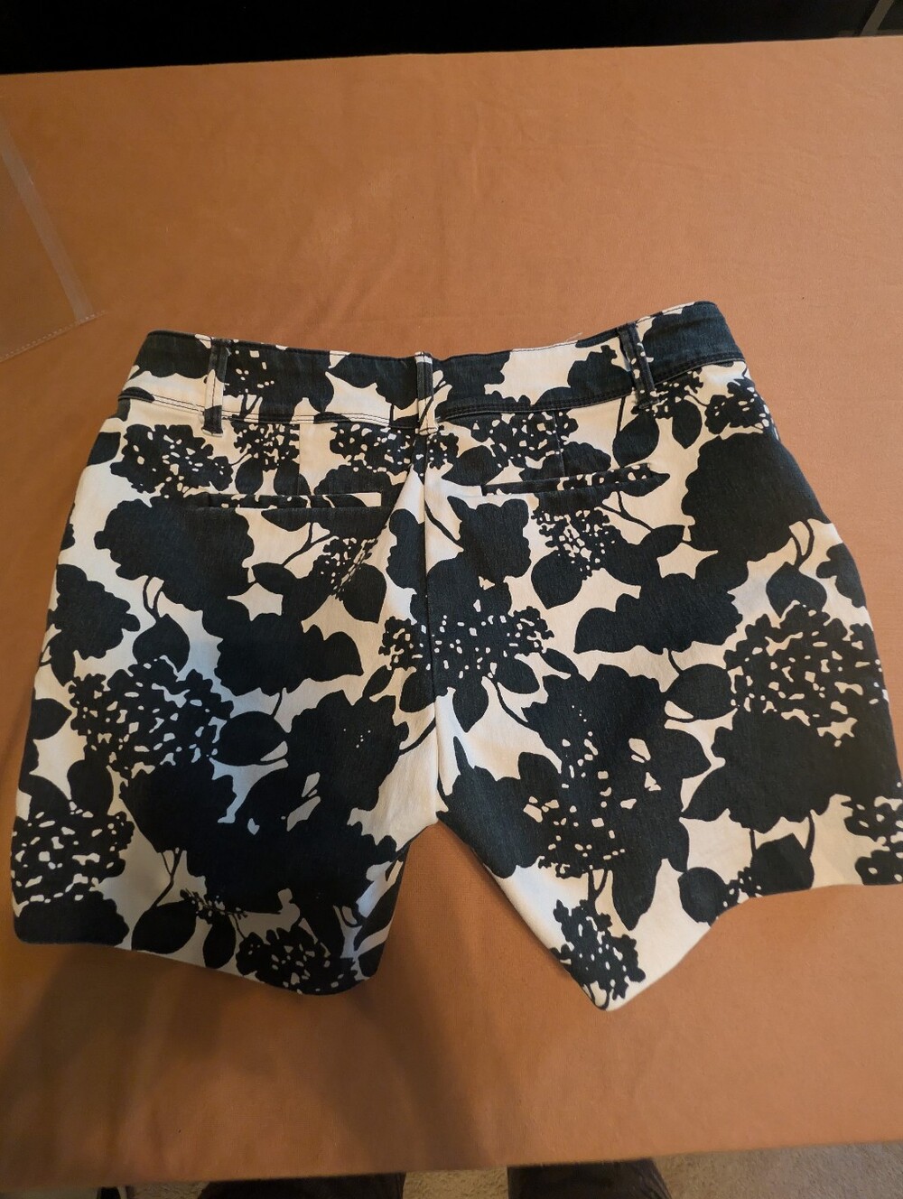 The Limited Basic Tailored Shorts- Black and White Floral - Picture 7 of 12